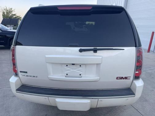 2012 GMC Yukon Denali