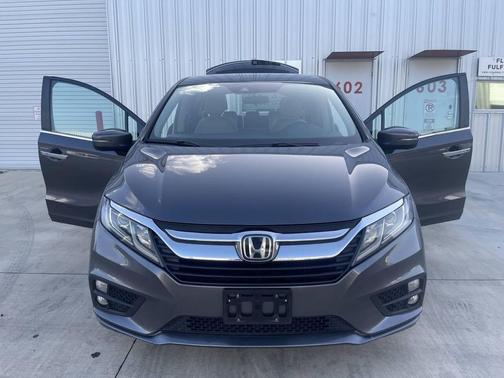 Gray 2018 Honda Odyssey EX