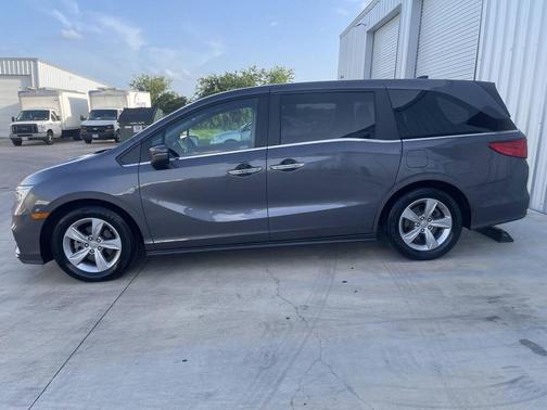 Gray 2018 Honda Odyssey EX