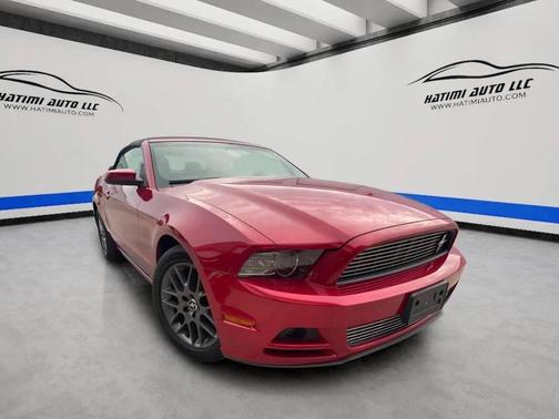 Red 2013 Ford Mustang V6 Premium