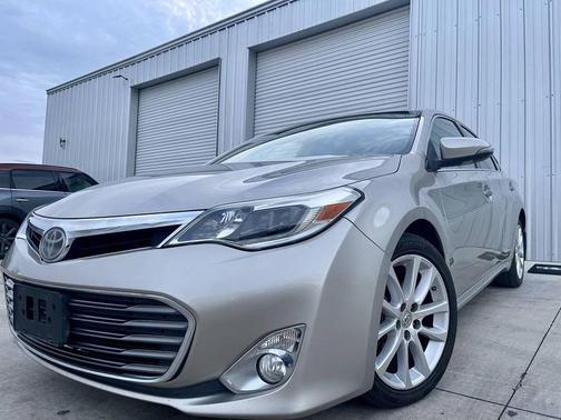 Gold 2014 Toyota Avalon Limited