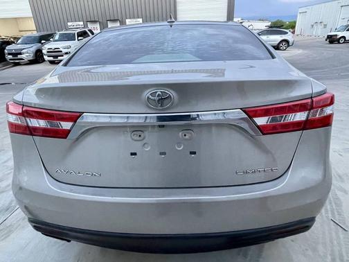 Gold 2014 Toyota Avalon Limited