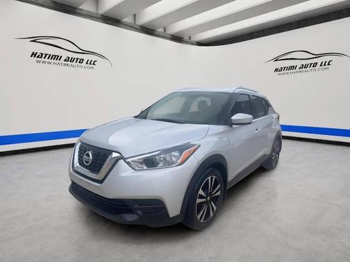 Silver 2019 Nissan Kicks SV
