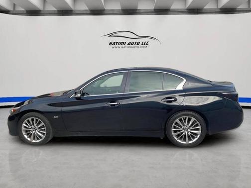 Black 2018 INFINITI Q50 3.0t LUXE