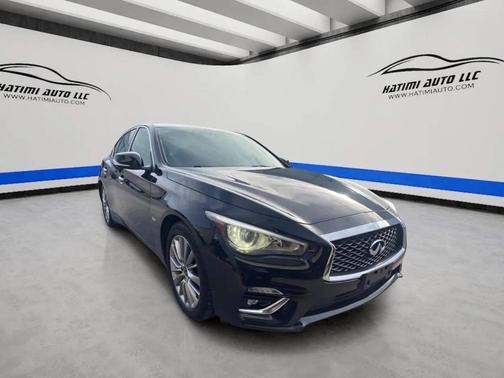 Black 2018 INFINITI Q50 3.0t LUXE