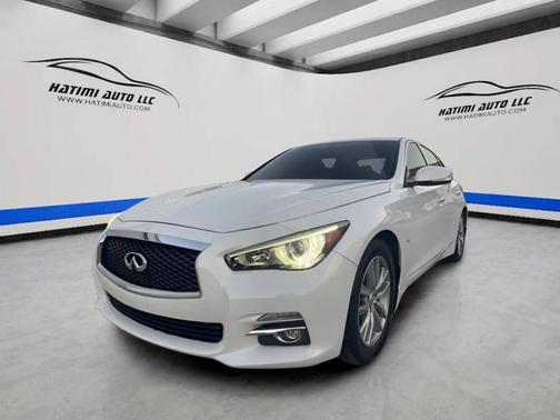 2015 INFINITI Q50 Premium