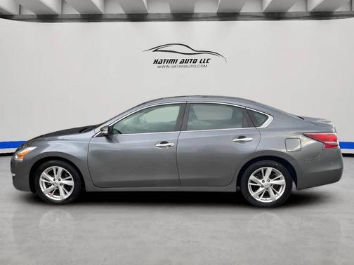 Gray 2014 Nissan Altima 2.5 SV