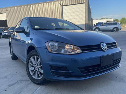Blue 2015 Volkswagen Golf TSI S 4-Door