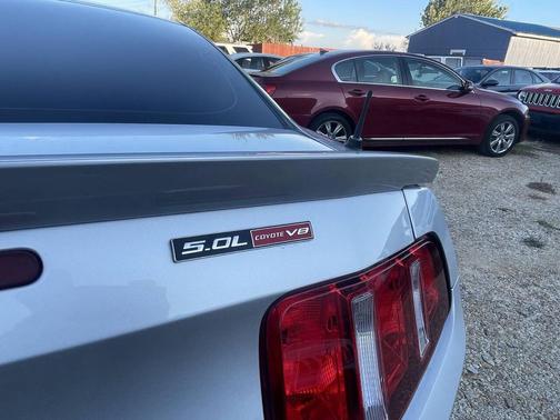 2011 Ford Mustang GT Premium