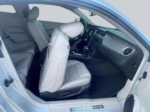 2011 Ford Mustang GT Premium