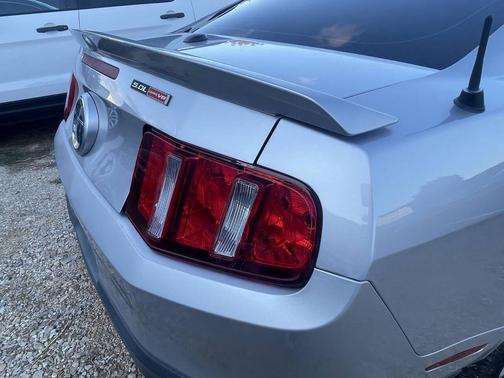 2011 Ford Mustang GT Premium