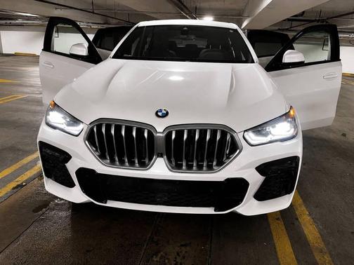 White 2023 BMW X6 xDrive40i