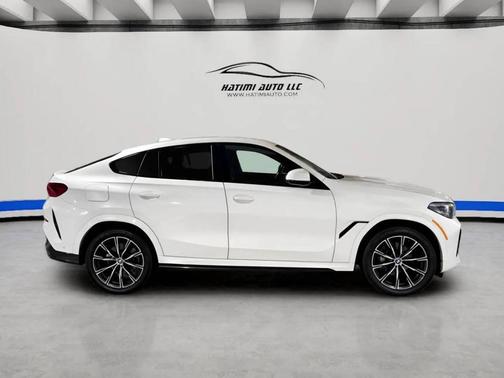 White 2023 BMW X6 xDrive40i