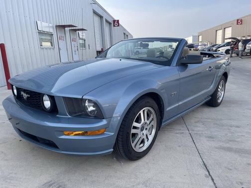 Blue 2005 Ford Mustang GT Premium