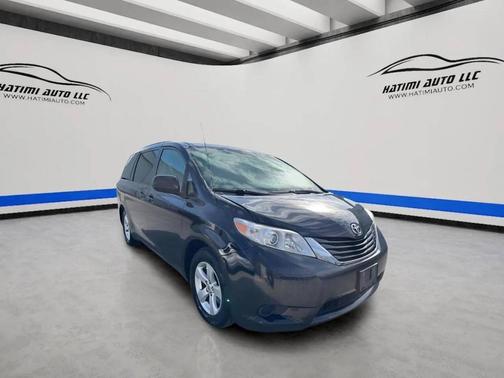 2012 Toyota Sienna LE