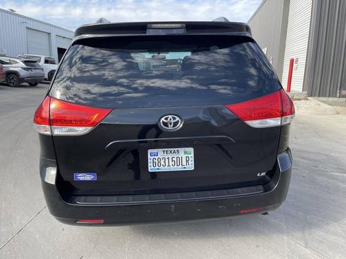 2012 Toyota Sienna LE