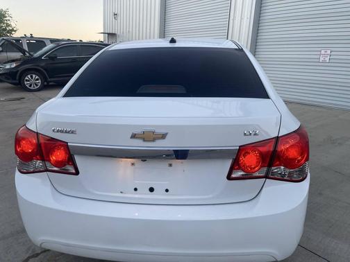 White 2014 Chevrolet Cruze LTZ