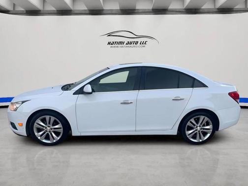 White 2014 Chevrolet Cruze LTZ