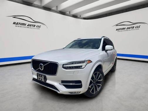 White 2016 Volvo XC90 T6 Momentum