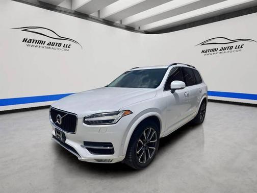 White 2016 Volvo XC90 T6 Momentum