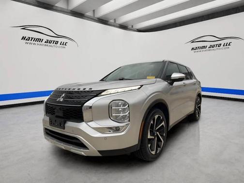 2022 Mitsubishi Outlander SE