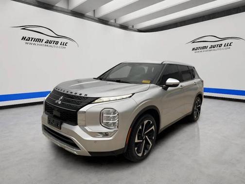 2022 Mitsubishi Outlander SE