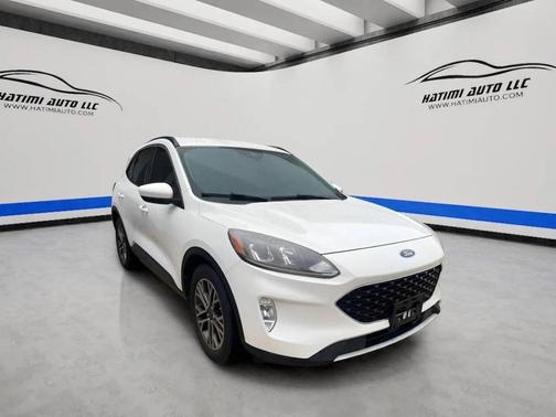 White 2020 Ford Escape SEL