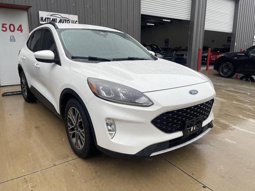 White 2020 Ford Escape SEL