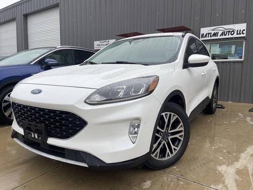 White 2020 Ford Escape SEL