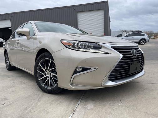 2016 Lexus ES 350 Base