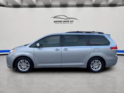 2013 Toyota Sienna XLE