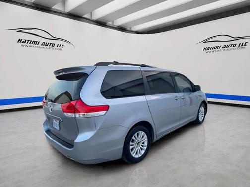 2013 Toyota Sienna XLE