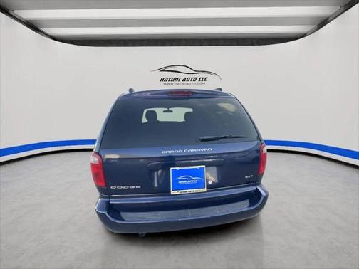 2005 Dodge Grand Caravan SXT