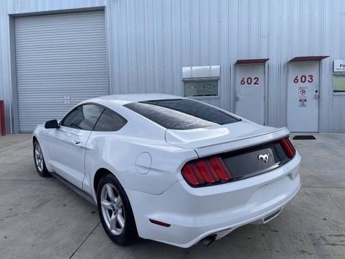 White 2015 Ford Mustang EcoBoost Premium