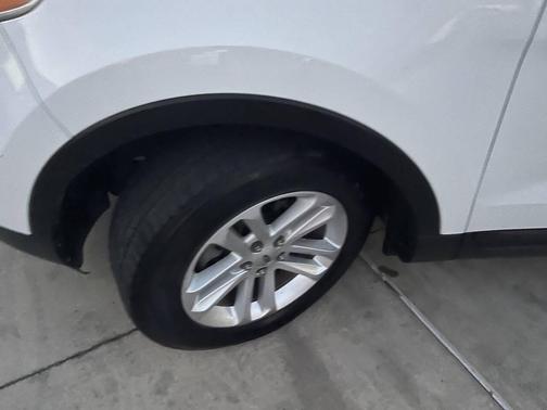 2015 Ford Explorer Base