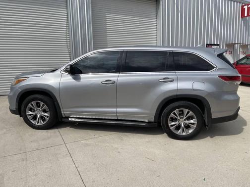 2015 Toyota Highlander LE Plus