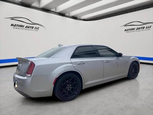 2018 Chrysler 300 S