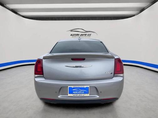 2018 Chrysler 300 S