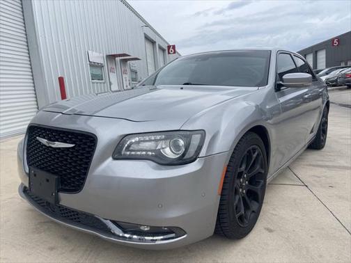 2018 Chrysler 300 S