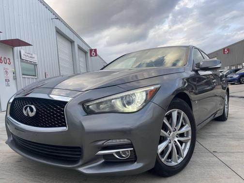 Gray 2014 INFINITI Q50 Premium
