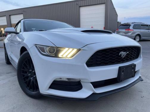 2016 Ford Mustang V6