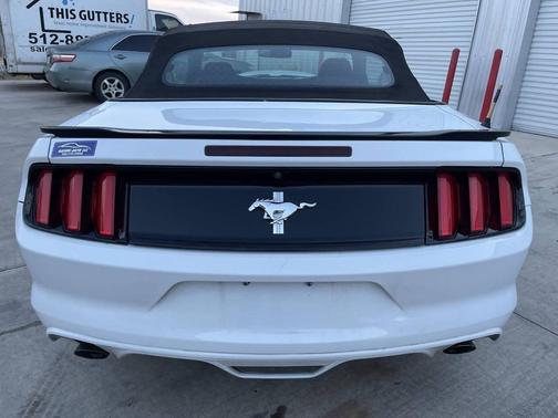 2016 Ford Mustang V6