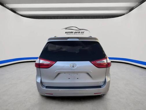 2015 Toyota Sienna XLE Premium