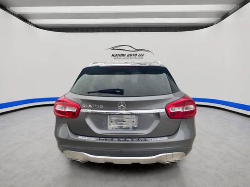 Gray 2018 Mercedes-Benz GLA 250 Base