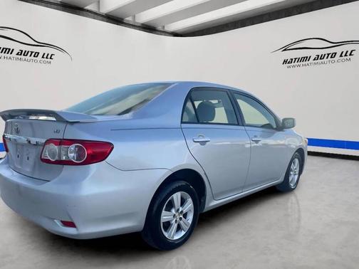 Silver 2011 Toyota Corolla LE