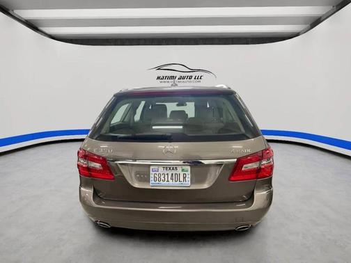 Beige 2011 Mercedes-Benz E-Class 4MATIC
