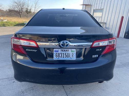 2014 Toyota Camry Hybrid XLE