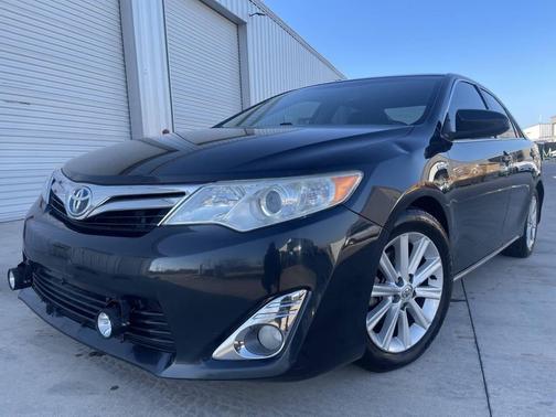 2014 Toyota Camry Hybrid XLE