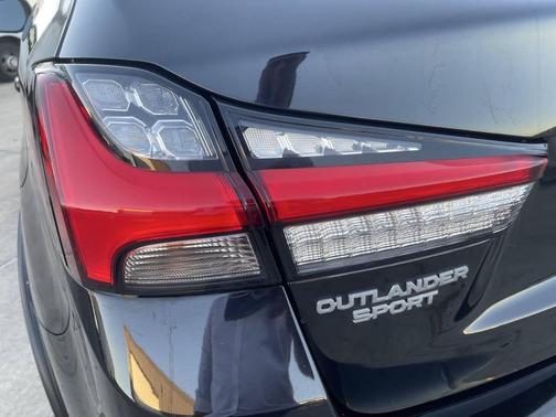 Black 2021 Mitsubishi Outlander Sport 2.0 ES