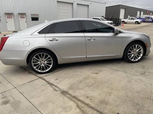 2013 Cadillac XTS Platinum